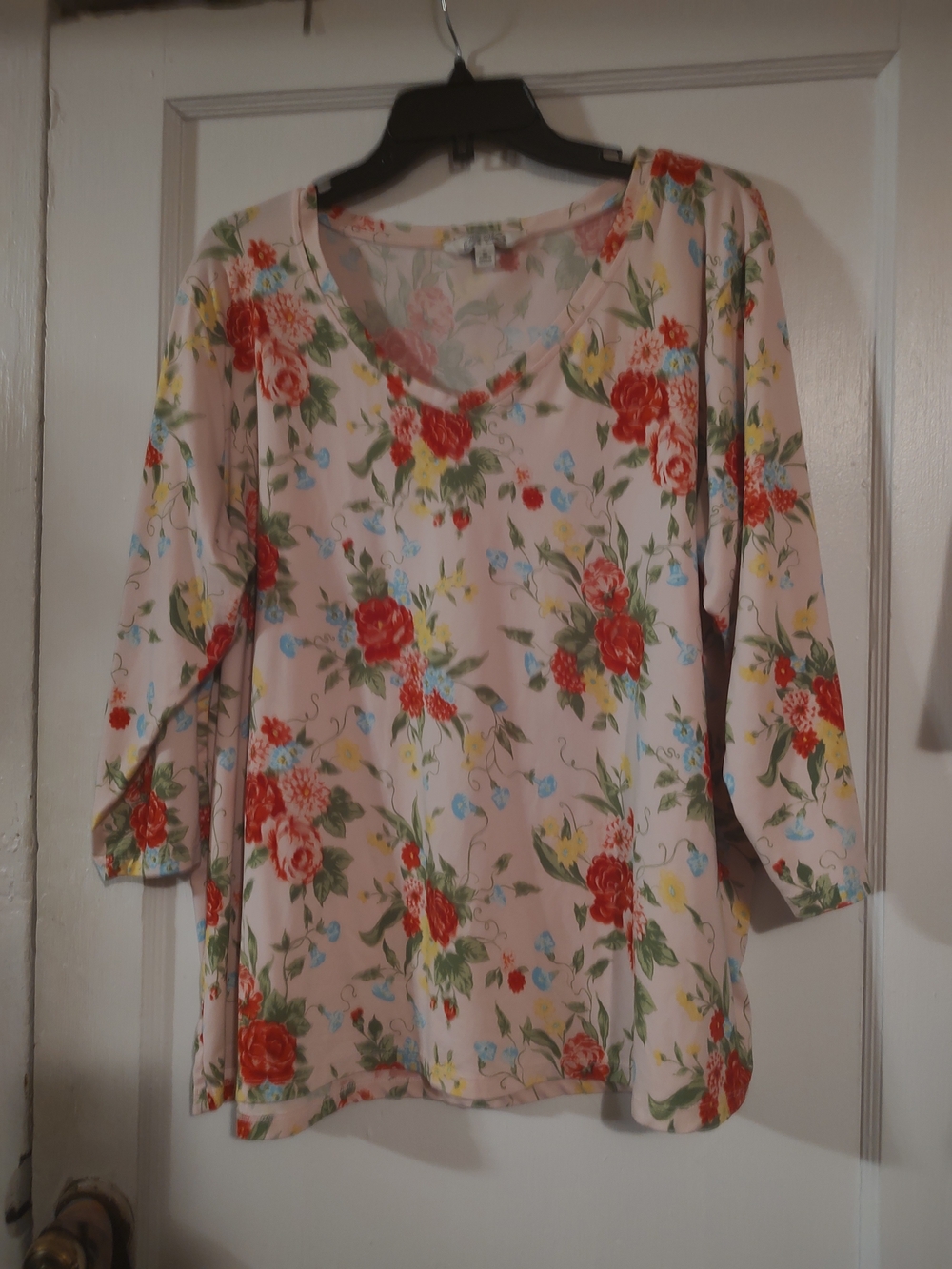 Floral V-Neck Long Sleeve Top - Pink
